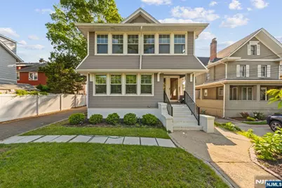 11 W Gouverneur Avenue 2 #2, Rutherford, NJ 07070 - Photo 1