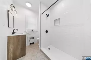 119 Gouverneur Ave 2, Rutherford, NJ 07070 - Photo 11