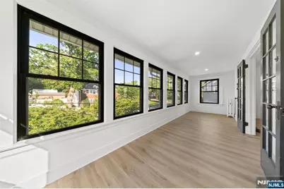 11 W Gouverneur Avenue 2 #2, Rutherford, NJ 07070 - Photo 19