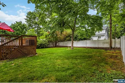 200 Evergreen Street, Hillsdale, NJ 07642 - Photo 31