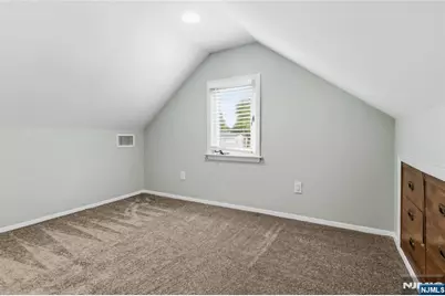 200 Evergreen Street, Hillsdale, NJ 07642 - Photo 17