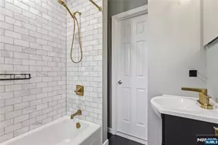 200 Evergreen St, Hillsdale, NJ 07642 - Photo 15