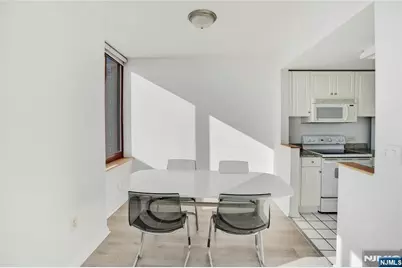 100 Old Palisade Road 2709 #2709, Fort Lee, NJ 07024 - Photo 5