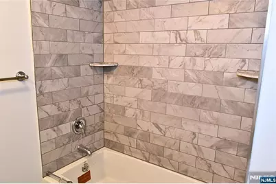 10 Garden Drive 2 #2, Elmwood Park, NJ 07407 - Photo 27