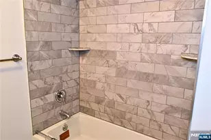 10 Garden Dr 2, Elmwood Park, NJ 07407 - Photo 27