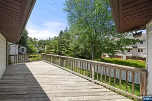 22 Kendrick St, Paramus, NJ 07652 - Photo 23