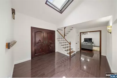 22 Kendrick Street, Paramus, NJ 07652 - Photo 5