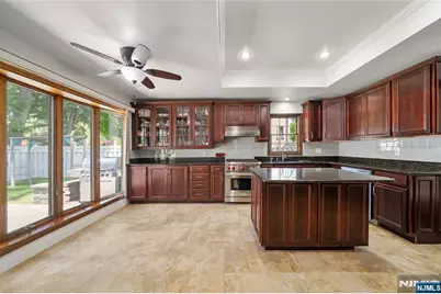 22 Kendrick Street, Paramus, NJ 07652 - Photo 13