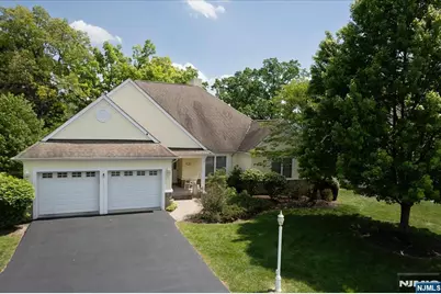 15 Bracken Hill Road, Hamburg, NJ 07419 - Photo 1