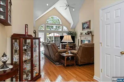 15 Bracken Hill Road, Hamburg, NJ 07419 - Photo 9