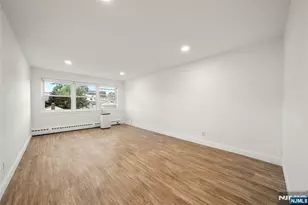 2200 Center Ave D1, Fort Lee, NJ 07024 - Photo 9