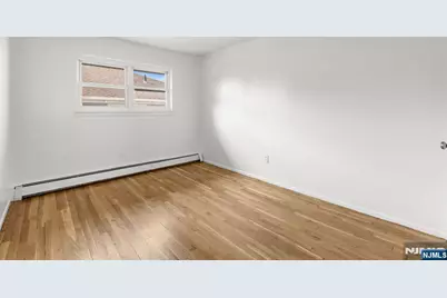 54 W Columbia Avenue, Palisades Park, NJ 07650 - Photo 27