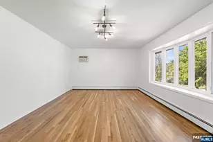 54 W Columbia Ave, Palisades Park, NJ 07650 - Photo 9