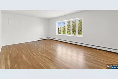 54 W Columbia Avenue, Palisades Park, NJ 07650 - Photo 17