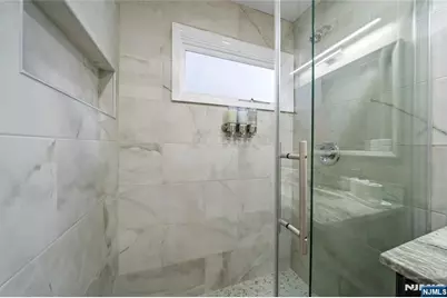 857 Avenue C, Bayonne, NJ 07002 - Photo 17