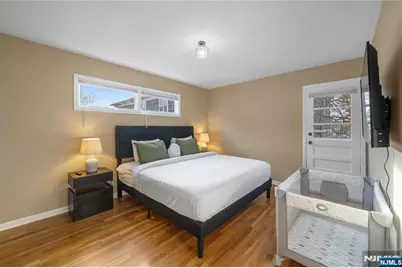 857 Avenue C, Bayonne, NJ 07002 - Photo 19