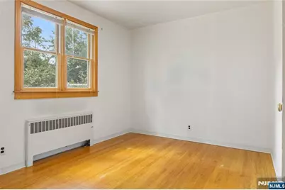 40 Westwood Drive, Fair Lawn, NJ 07410 - Photo 15