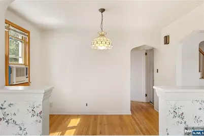 40 Westwood Drive, Fair Lawn, NJ 07410 - Photo 9