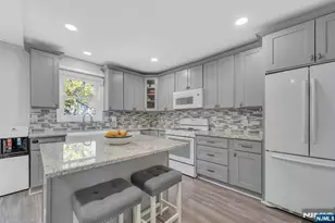 39 Delaware Rd, West Milford, NJ 07421 - Photo 17