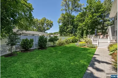 369 Voorhis Avenue, Wyckoff Township, NJ 07481 - Photo 27