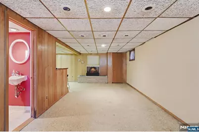 73 Highland Avenue, Bergenfield, NJ 07621 - Photo 33
