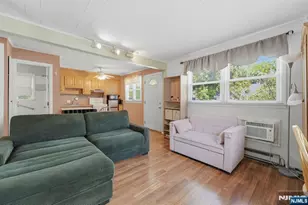 73 Highland Ave, Bergenfield, NJ 07621 - Photo 17