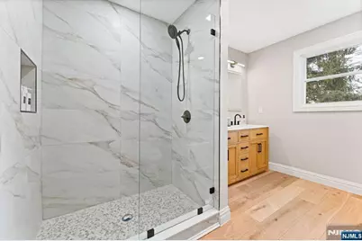 57 E Hudson Avenue, Englewood, NJ 07631 - Photo 17