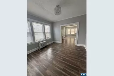 421 Berwick Street, Orange, NJ 07050 - Photo 3