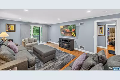 69 Peach Hill Court, Ramsey, NJ 07446 - Photo 11