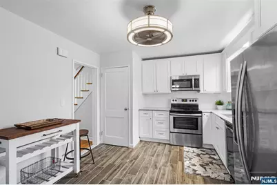 31 Troy Drive B #B, Springfield, NJ 07081 - Photo 17