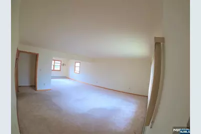404 Jackson Avenue, Hackensack, NJ 07601 - Photo 7