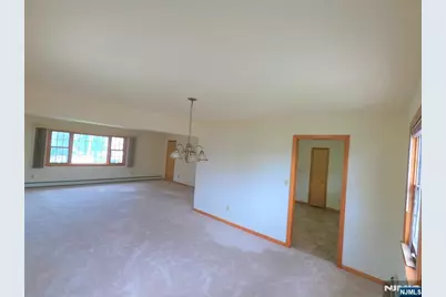 404 Jackson Avenue, Hackensack, NJ 07601 - Photo 3