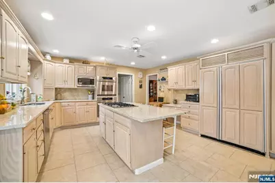 38 Howell Drive, Verona, NJ 07044 - Photo 13