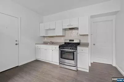 8-10 N 3rd Street, Paterson, NJ 07522 - Photo 17
