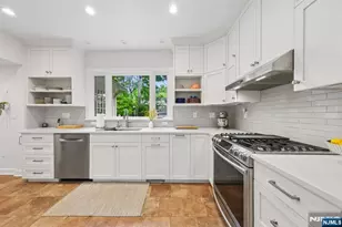 14 Holland Terrace, Montclair, NJ 07042 - Photo 13