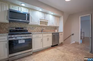 338 Main St, New Milford, NJ 07646 - Photo 11