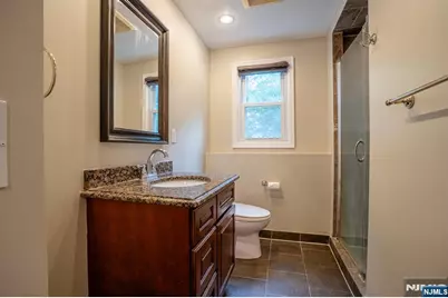 338 Main Street, New Milford, NJ 07646 - Photo 9