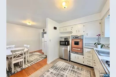 2 Sunnyside Place, Verona, NJ 07044 - Photo 9