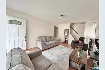 2 Sunnyside Place, Verona, NJ 07044 - Photo 3