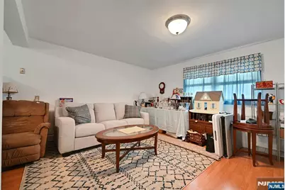 347 Chestnut Avenue, South Hackensack Township, NJ 07606 - Photo 23