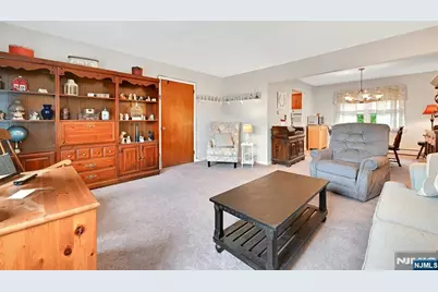 347 Chestnut Avenue, South Hackensack Township, NJ 07606 - Photo 3