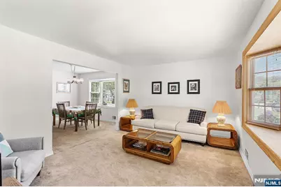 5 Oakwood Terrace, Bloomingdale, NJ 07403 - Photo 5