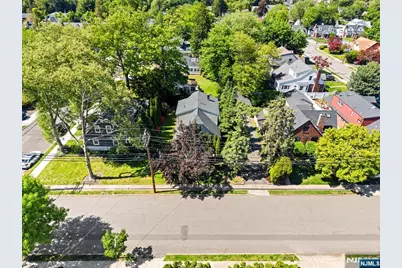 13-07 Willow Street, Fair Lawn, NJ 07410 - Photo 45
