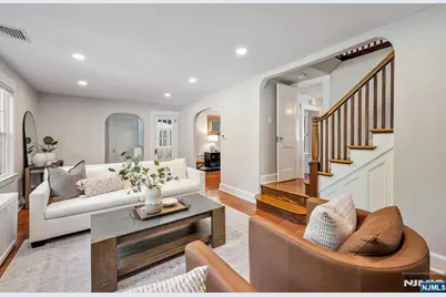 552 Hillcrest Road, Ridgewood, NJ 07450 - Photo 5