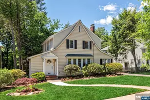 552 Hillcrest Rd, Ridgewood, NJ 07450 - Photo 1