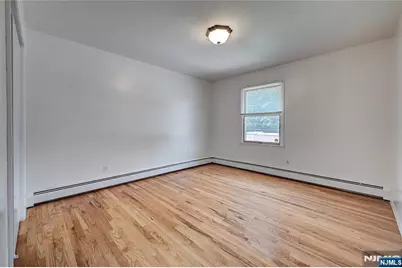 33 Fournier Crescent, Elmwood Park, NJ 07407 - Photo 13