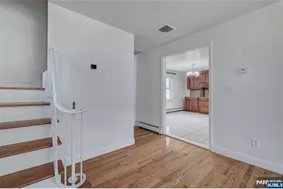 33 Fournier Crescent, Elmwood Park, NJ 07407 - Photo 5