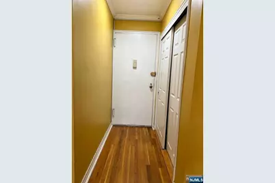2160 Center 2K #2K, Fort Lee, NJ 07024 - Photo 17