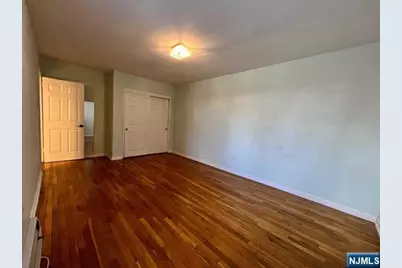2160 Center 2K #2K, Fort Lee, NJ 07024 - Photo 11