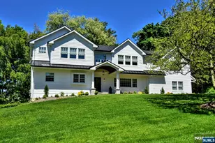 17 Grandview Ave, Upper Saddle River, NJ 07458 - Photo 1